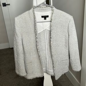 Ann Taylor White Textured Blazer. Size 12.
